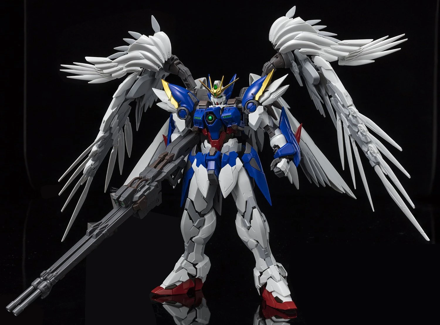 Gundam High-Resolution Model 1/100 Scale Model Kit: Wing Gundam Zero EW - Image 6