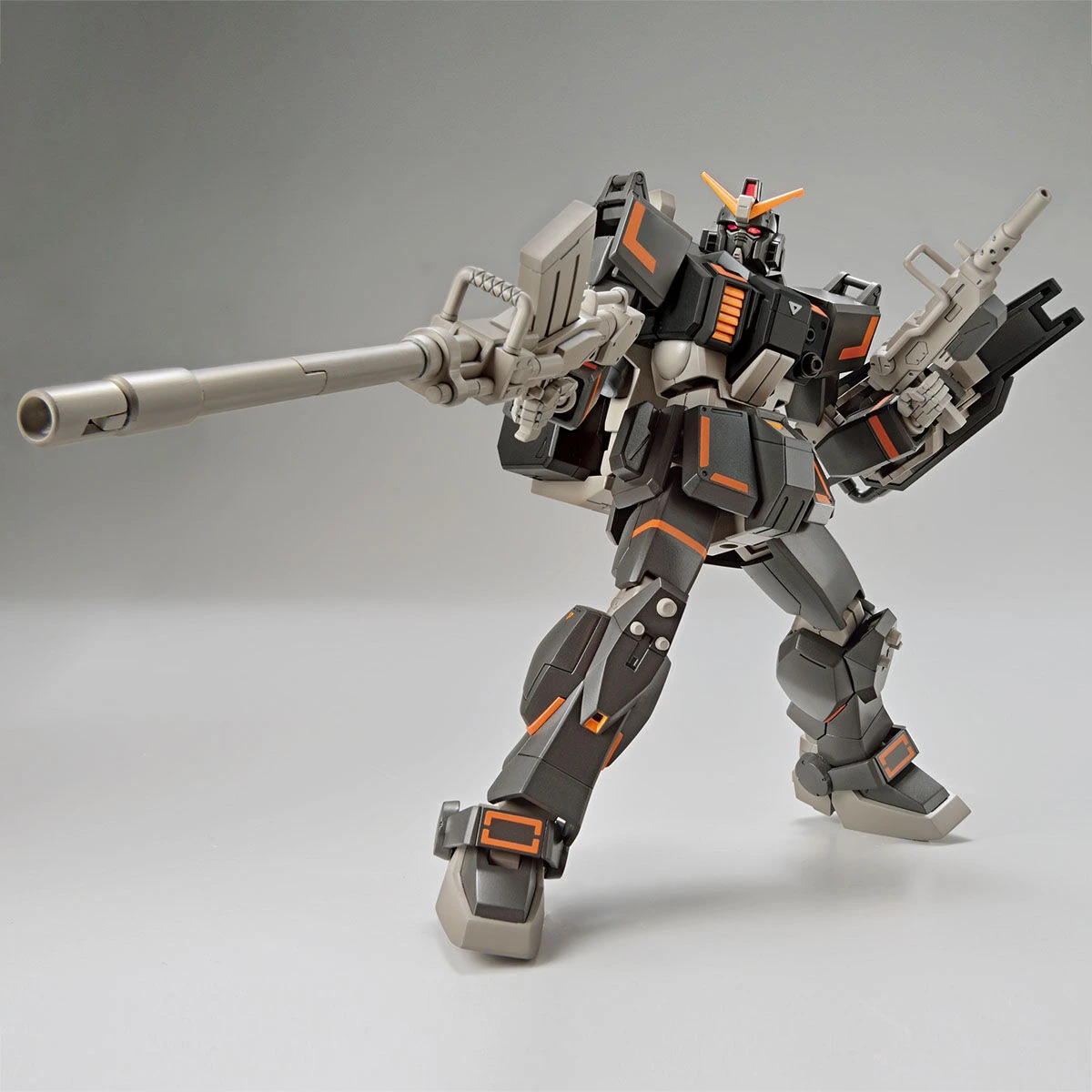 Gundam High Grade Gundam Breaker Battlogue 1/144 Scale Model Kit: #07 Gundam Ground Urban Combat Type - Image 4